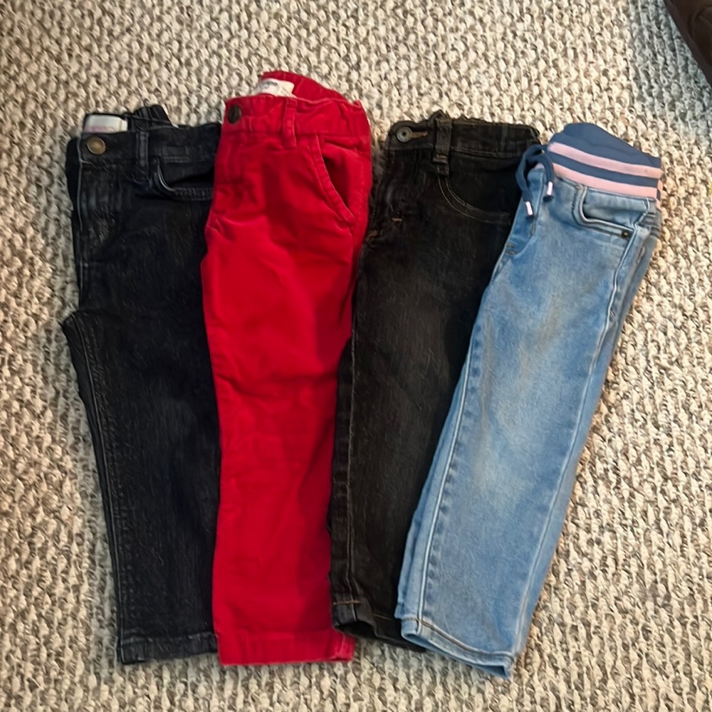 4 pairs of size 2 toddler jeans!